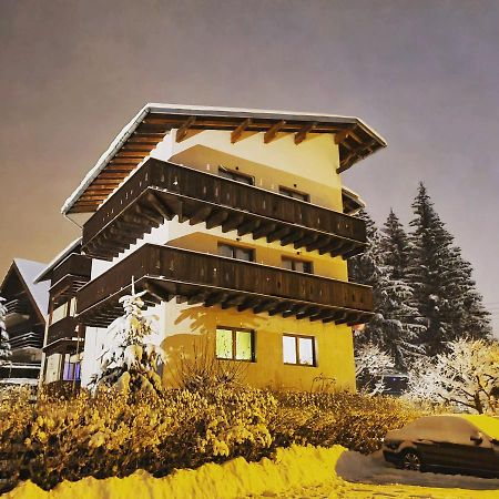 Casa Florescu 부스테니 외부 사진