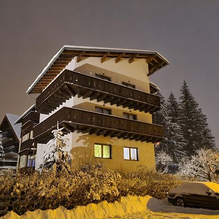 Casa Florescu 부스테니 외부 사진